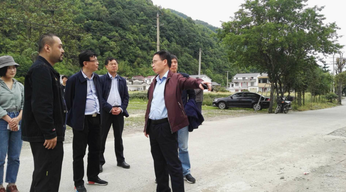 省旅游集團黨委副書記沈國強一行赴石臺縣大演鄉新聯村開展幫扶調研工作